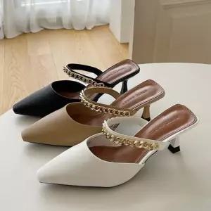 인기상품 체인 스트랩 디테일 고급스러운 뮬 힐 샌들 5FWY [WFK5SMZ_260405]