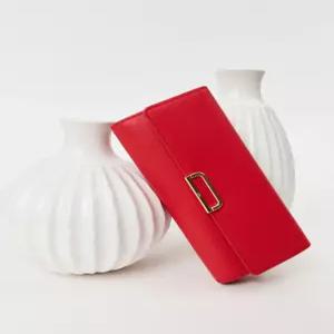 닥스 액세서리 여성 24FW [스테디셀러] 레드 음각로고 소가죽 장지갑 WCWA4F210R2