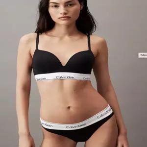 캘빈클라인 언더웨어 모던 코튼 AF 플런지 푸쉬업 브라 QF7623 + 팬티 F3787 세트 여성 블랙