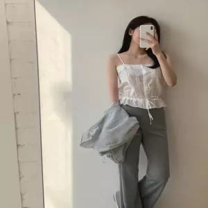 오르 스퀘어 블라우스 / 하객룩 레이어드 블라우스 스퀘어넥 오프숄더 뷔스티에 나시 데이트룩 소개팅룩 봄