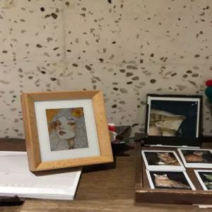 윤이네박스 ai액자 자동 가족사진 디지털 인테리어