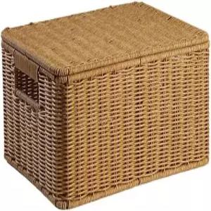 뚜껑이 있는 옷장 내 세탁 바구니가 모조 라탄 상자