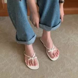 인기상품 바캉스 휴양지 룩 여름 용 리본 쪼리 플립플랍 슬리퍼 [WFK3699_260405]