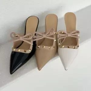 인기상품 소가죽 리본 스터드 장식 뮬 스타일리시 포인트슈즈 5FWY [WFK5SLQ_260405]