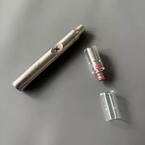 X 캡 2개와 보울 1개가 포함된 키트