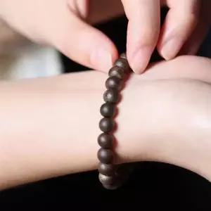 침향팔찌 정통 맛의 침향 구슬 팔찌 단일 원형 손목걸이 여학생 액세서리 베트남 나트랑 화이트 부드...