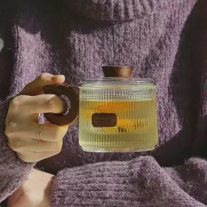 동그란 손잡이 포인트 내열유리컵 티머그잔 300ml나무 유니크한 뚜껑 우드 차우리는 우리는 다기잔 거름망