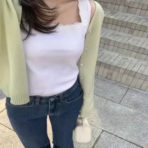 페블 레이스 나시 탑 / 하객룩 레이어드 나시 레이스나시 뷔스티에 홀터넥나시 캡나시 오프숄더 이너 레이