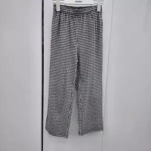 [에꼴리에]유니 블랙 체크 파자마 바지 23CD201_DJ