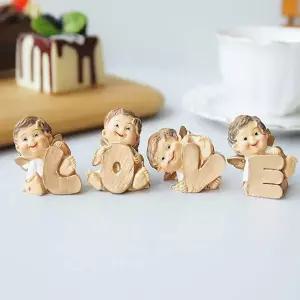 [RIZPICK]사랑스러운 천사 러브 이니셜 미니어처 4종 세트 데코 홈데코장식