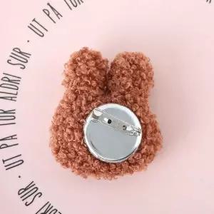 토끼 인형브로치 캐릭터뱃지 브로찌 브라운 옷고정