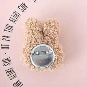 라이트브라운 옷고정 캐릭터뱃지 인형브로치 토끼