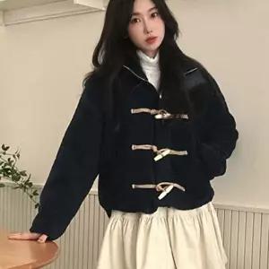 러블리 여성스러운 떡볶이 단추 뽀글이 양털 자켓 (HSJ-WFGAJSF)