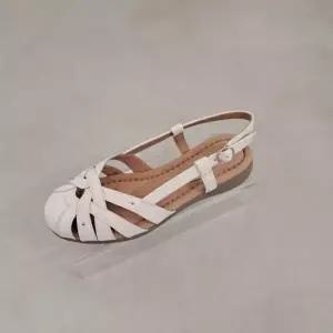 에스콰이아 HC03 부담없는 힐하이트 무드 디자인 여성샌들  YAEMSD651