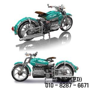 몰드 킹 23004 미국 크루즈 오토바이  시뮬레이션 모델 데스크탑 장식 조립 장난감 소년 창의적 선물