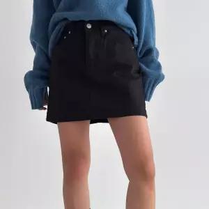 여자 검정데님 치마바지 A라인 스판 3부 미니스커트