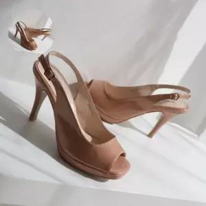 에나멜 토오픈 가보시 얇은굽 스트랩 슬링백힐Y