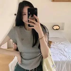 WL 하트 자수 슬림핏 셔링 두꺼운 반팔티