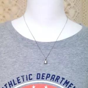 심플 미니 자물쇠 써지컬스틸 목걸이