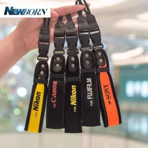 카메라 손목 핸드 스트랩 그립 프렌 퀵릴리즈 손목 밴드  a6000 a6300 a5000 니콘 Z8 캐논 EOS 5D 90D 후지