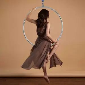 에어리얼후프 공중 곡예 폴댄스 공연 서커스 퍼포먼스 요가 필라테스