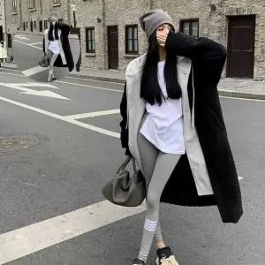 양털롱코트 도톰 소재 일체형 후드 단추 기장 여성 아우터