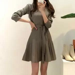 미니원피스 랩 니트 주름 원피스 브이넥 미니 드레스 플리츠