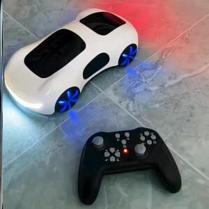 2.4G RC 스턴트카 1/18 무선 조종 자동차 360도 회전 드리프트카 제스처 감지 듀얼 스프레이 음악 크리스마