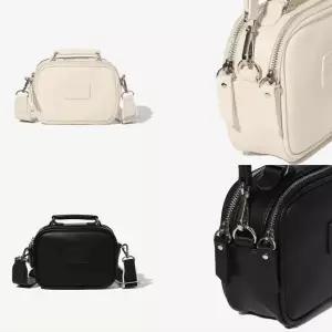 [롯데백화점]휠라 (SM) 시그니처 PU 스퀘어백 2 종 택1 (FS3BCF5332F_SKU