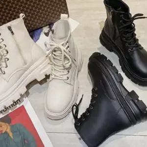 캐주얼 힐 부츠 옆지퍼 앵클 워커 레이스업 첼시 여성 07W967DBE4 블랙