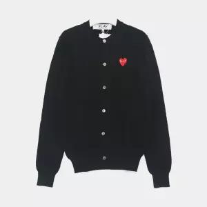 꼼데가르송 26SS 레드 하트 패치 울 크루넥 공용 가디건 AX N007 051 1