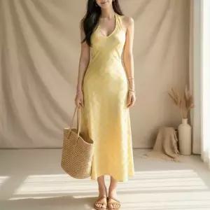 [신세계라이브쇼핑][옷자락] 여성 홀터넥 롱 드레스 데일리 바캉스룩