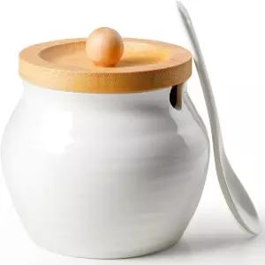 뚜껑과 숟가락이 있는 스부거 설탕 그릇 대나무 13온스 병 커피 바용 세라믹 용기 - 조리대 주방 장식 흰색