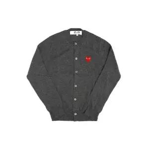 Comme des Garcons 꼼데가르송 AX-N007-051 3 PLAY 플레이 레드 하트 와펜 공용 가디건