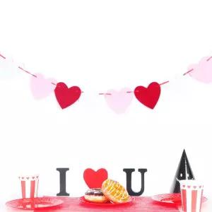 스튜디오 펠트 하트 가랜드 파티 가렌드 겨울장식 성탄절분위기 유치원 장식깃발 연말