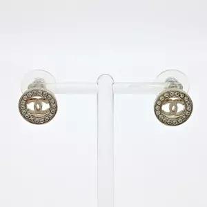 [구구스]중고명품 샤넬 라운드 로고 귀걸이 (NO 10230543) 04EVT