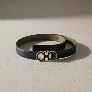 [페라가모]SS25 남성 클래식 벨트67 A254 NERO NEW OLIVE 0780266