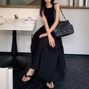 ONM 민소매 여자 여름 롱원피스 올블랙 시크 원피스