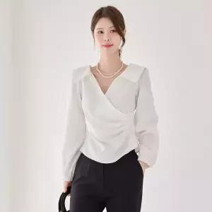 [모리스커밍홈] 랩 카라 드레이프 블라우스_M2603BL079A