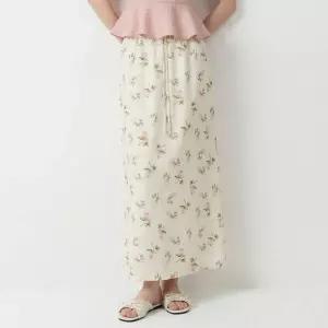 실키 플라워 롱 슬릿 스커트 PBVFF6M1SK82711234571