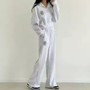 여성 3컬러 베이직 카라 크롭 트레이닝 세트 LK-SS83 (29988437)