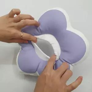 P1 꽃피는 강아지 고양이 쿠션 넥카라 퍼플 M