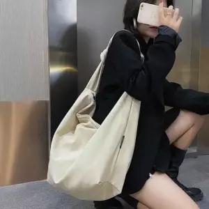 여성 가벼운 베이직디자인 수납 빅사이즈 매듭 숄더백 호보백 쇼퍼백 여성숄더백