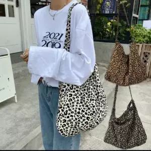 레오파드 에코백 숄더백 크로스백 호피 코듀로이 보부 레오파드가방 호피에코백