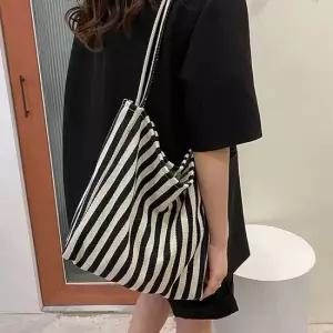 여자 해외 여행 공항 패션 캐주얼 에코 숄더 백 가방 대학생숄더백 예쁜에코백