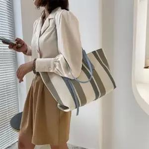 스트라이프 롱라인 짜임 숄더백 에코백 가방 백 장바구니 쇼핑백 쇼퍼백 휴가 여성