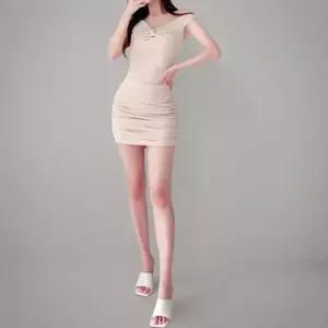 KSO56DD여성 오프숄더 미니 원피스 슬림핏 파티룩 셔링 디자인