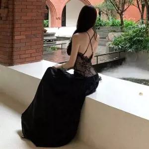 마르소 치마 롱 하계 여성쉬폰스커트 윈드 레이스 홀터넥 나시 슬립 드레스 UNO2