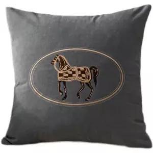 명품쿠션 자수 사각쿠션 명품 인테리어 55x55 소파 북유럽 말 45x45 침대