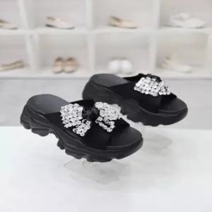 [코디엘루]비즈장식 왕리본 통굽 데일리 슬리퍼 7cm CDMD500398_GN